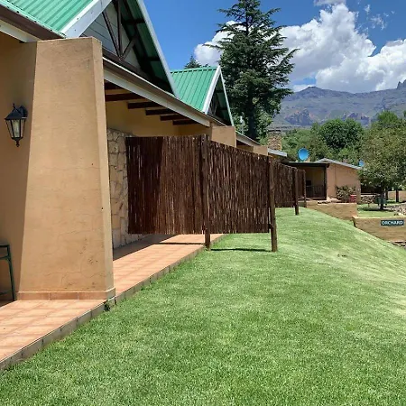 Gooderson Drakensberg Gardens Golf & Spa Resort Exterior photo
